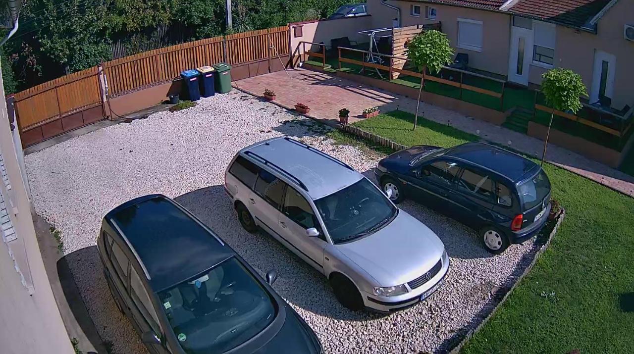 Green Garden Plus Apartman Budapeste Exterior foto